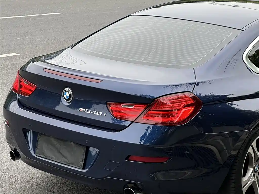 BMW 6 Series 2012 640i Coupe фото 11