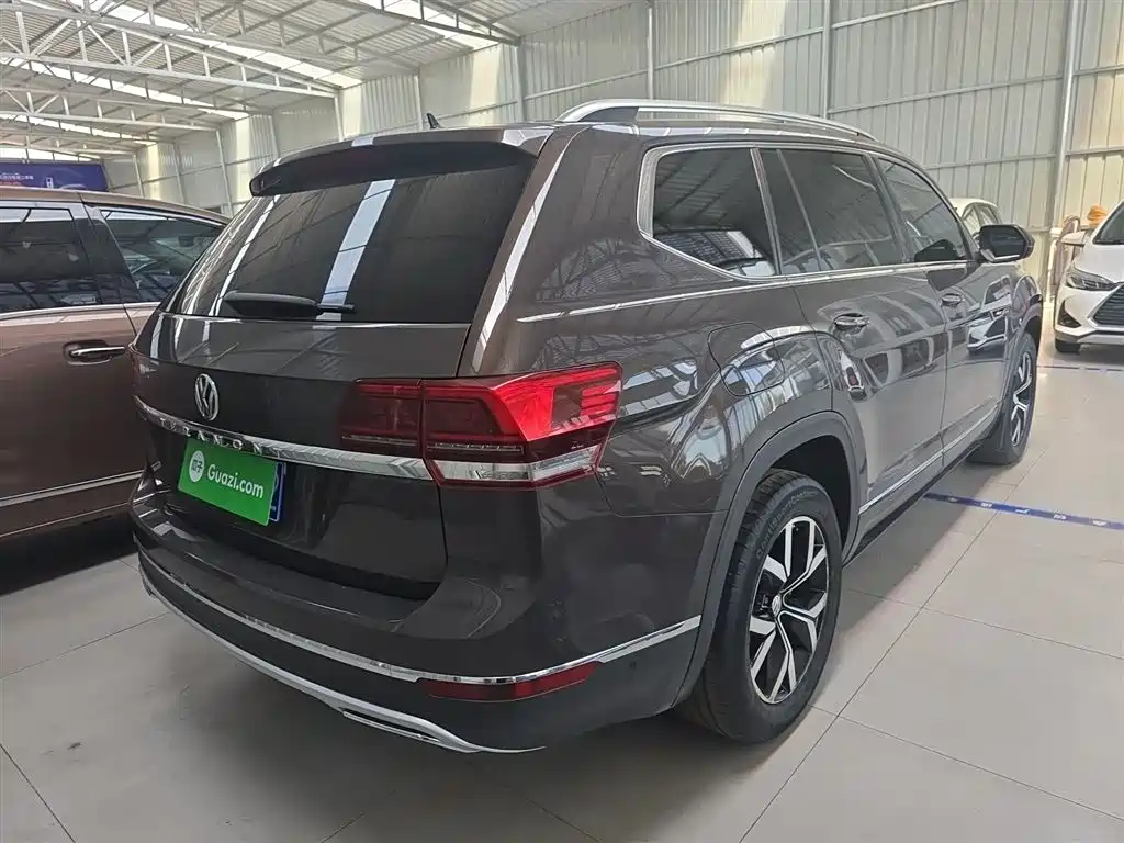 Фото 7 - Volkswagen Teramont