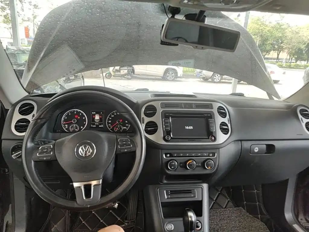 Volkswagen Tiguan 2015 1.8TSI Automatic 2WD Highline фото 10