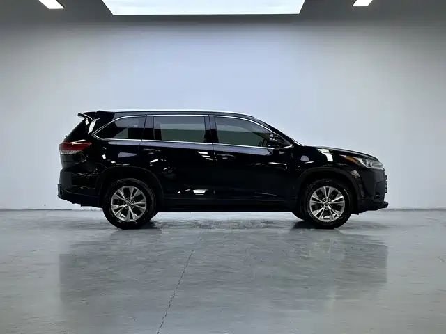 Toyota Highlander 2021 2.0T FWD Elite 5-Seater фото 8