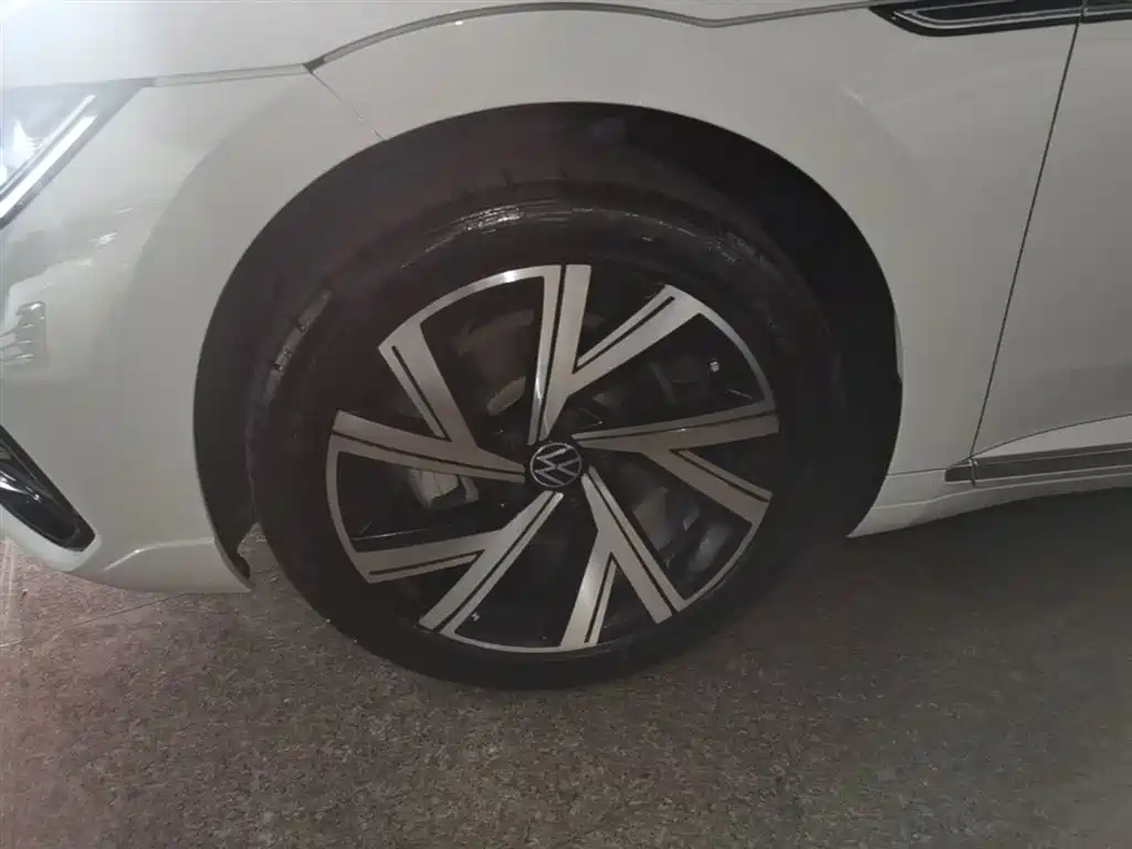 Volkswagen FAW-Volkswagen CC 2021 330TSI Dazzle Edition фото 23