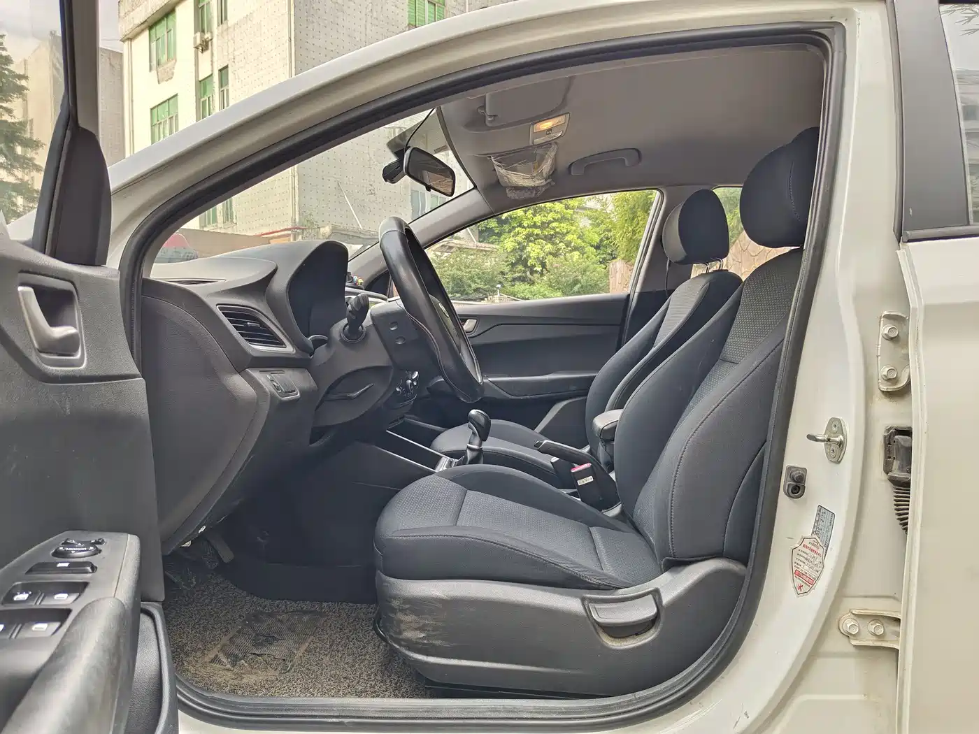 Фото 7 - Hyundai Verna