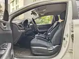 Photo 7 - Hyundai Verna