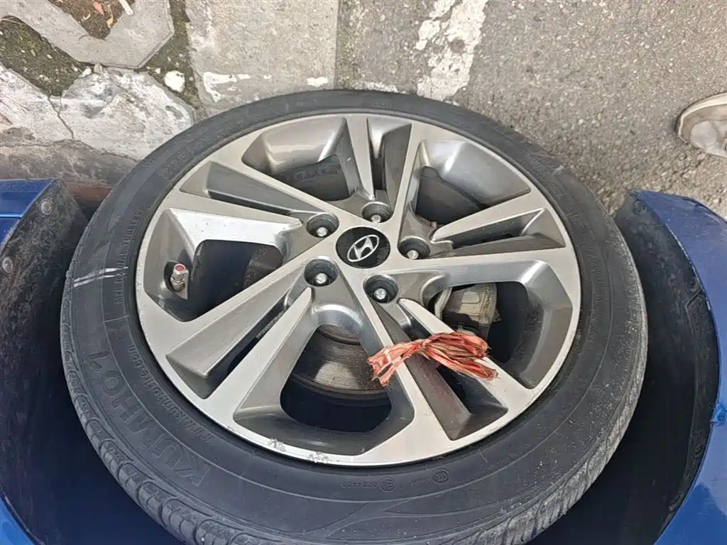 Hyundai Elantra 2016 Model 1.6L Automatic Smart Elite фото 23