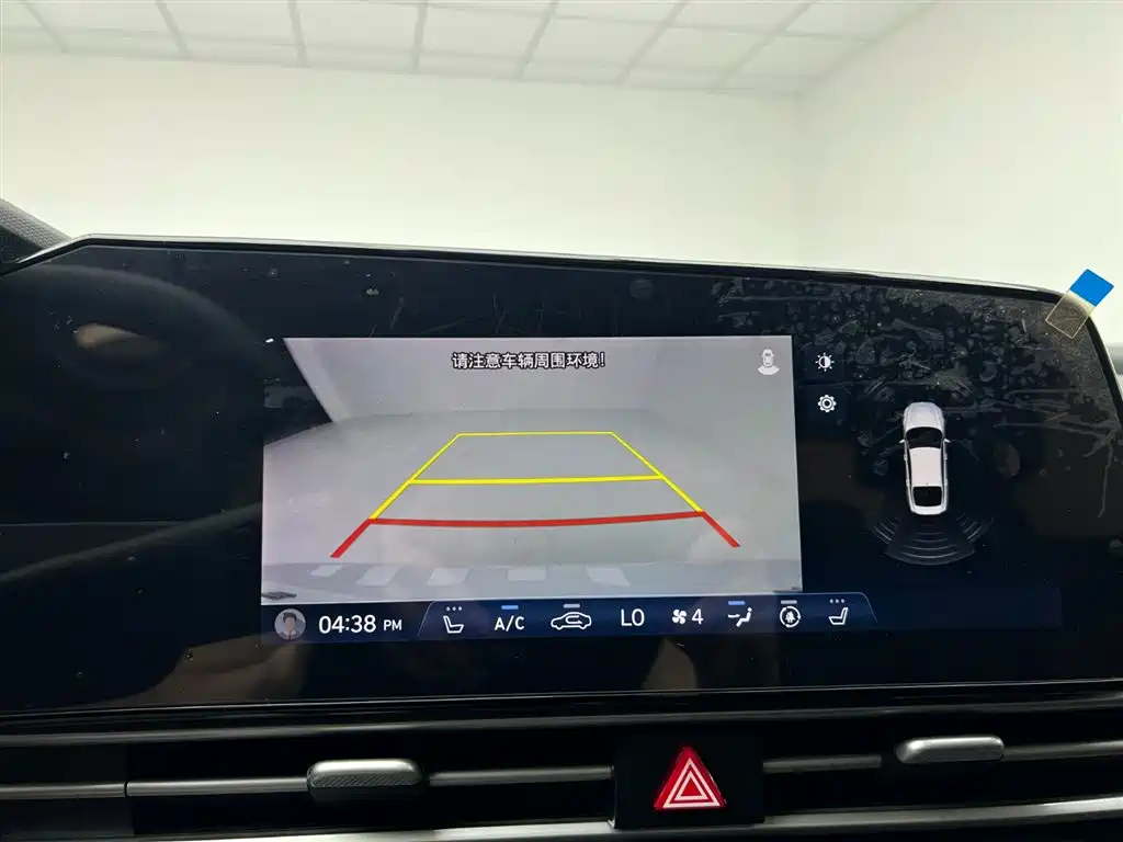 Hyundai Elantra 2021 1.5L CVT LUX Premium Edition фото 21