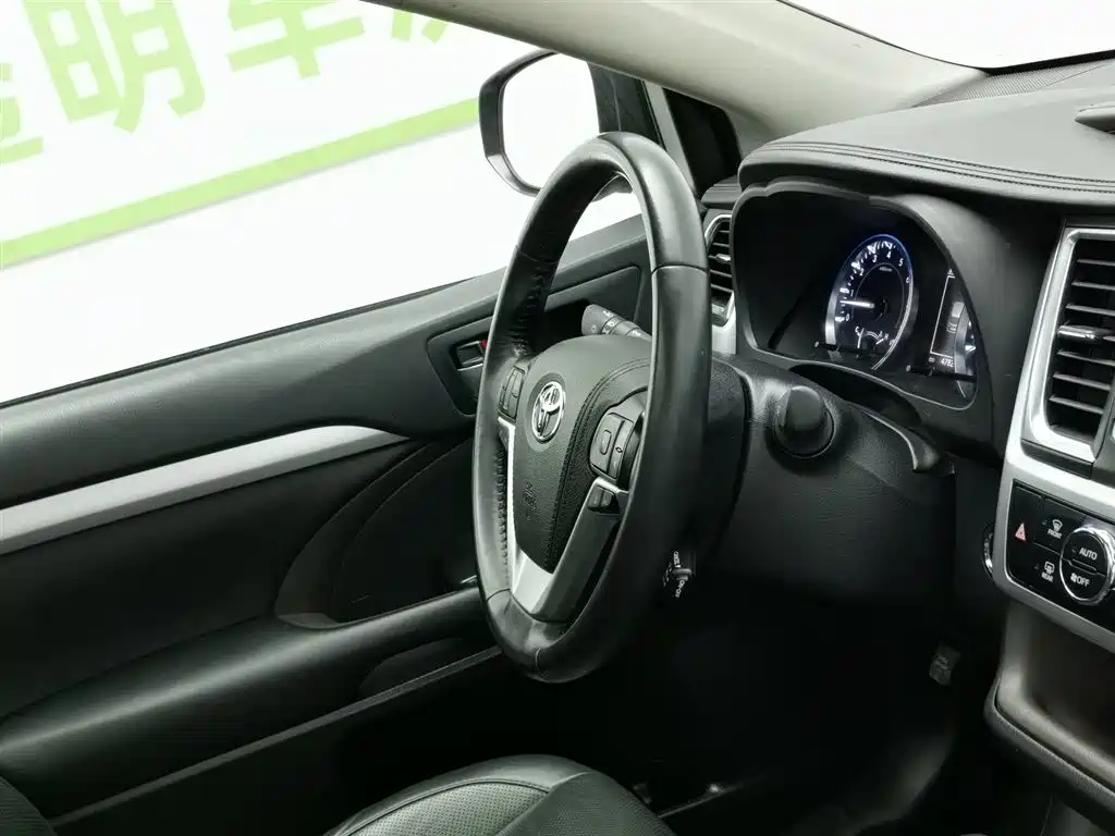 Toyota Highlander 2018 2.0T 4WD Luxury 7-seater China VI фото 22