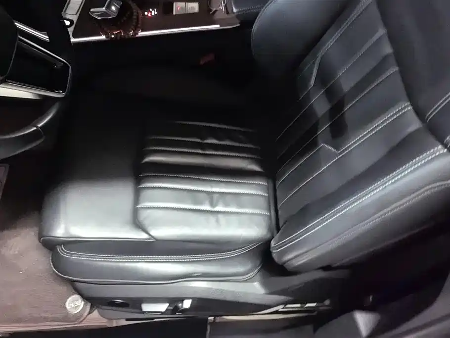 Audi A6L 2024 45 TFSI Premium Elegance фото 9