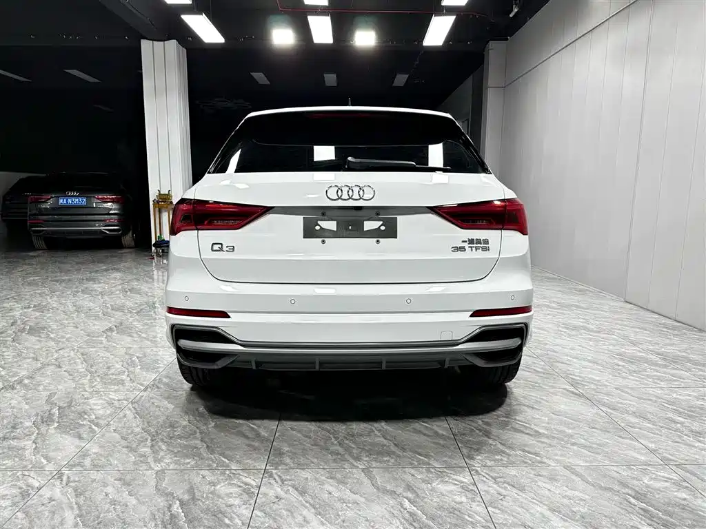 Audi Q3 2022 35 TFSI Fashion Dynamic фото 5