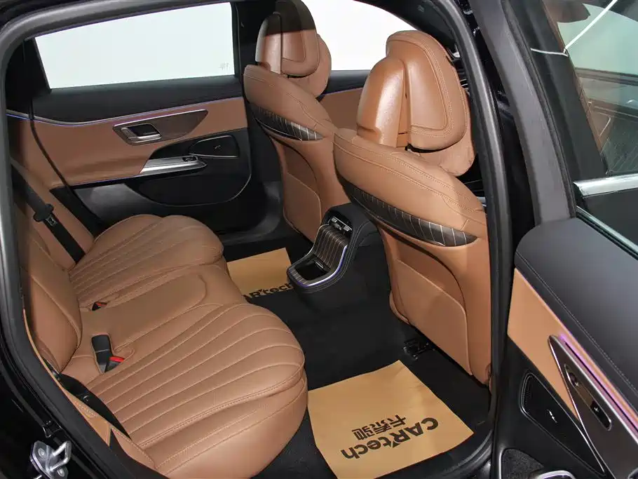 Mercedes-Benz E-Class 2025 E 300 L Fashion фото 25