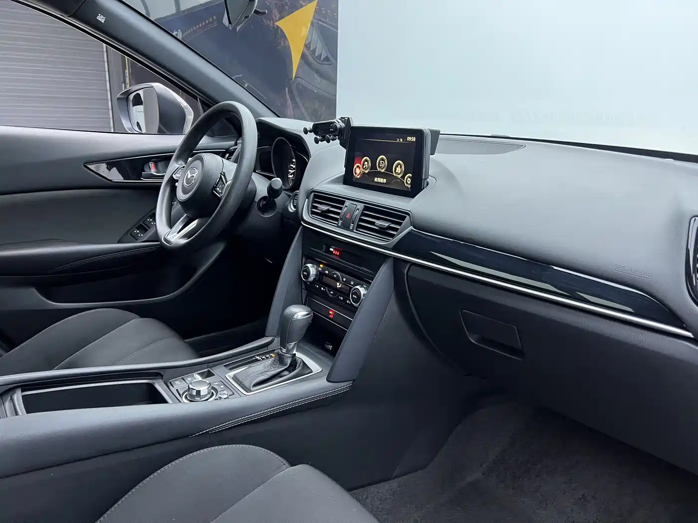 MAZDA CX-4