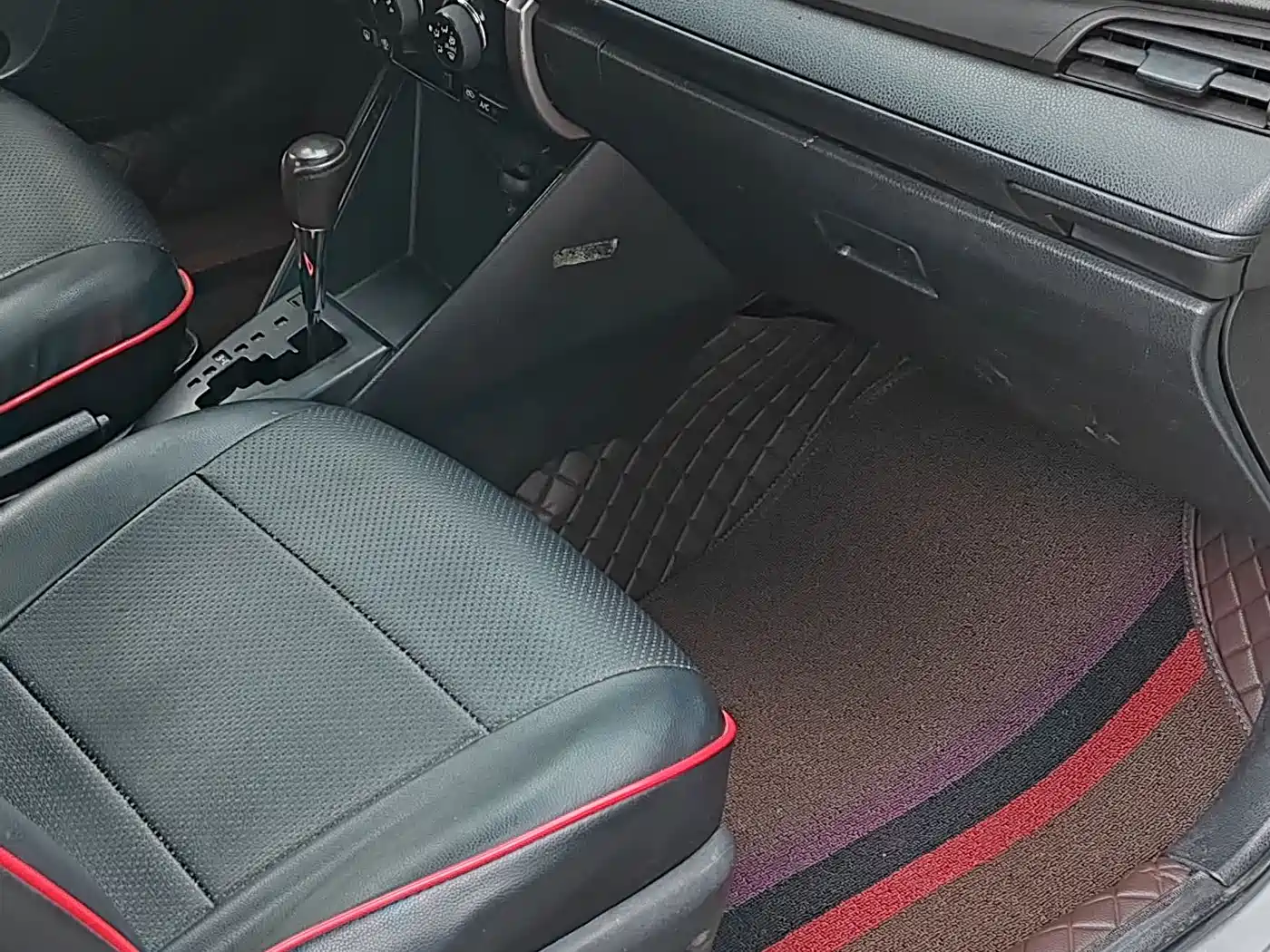 Toyota Vios 2016 1.5L Automatic Zhi Zhen Xing Yao Edition фото 8