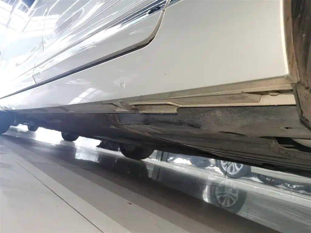 Volkswagen Magotan 2019 330TSI DSG Luxury China V фото 22