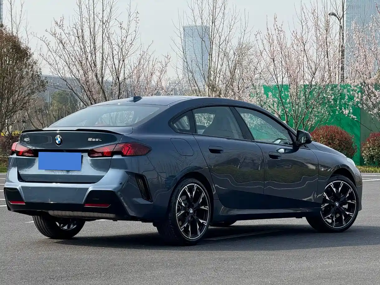 BMW 2 Series 2025 225L M Sport Moonlight Package фото 5