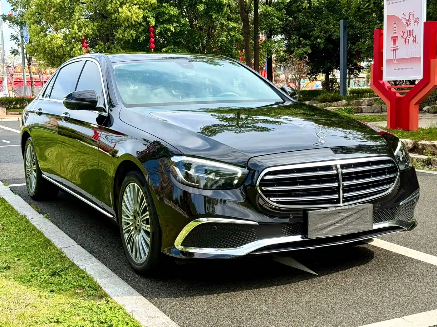 Mercedes-Benz E-Class 2023 Facelift E 300 L Luxury фото 3