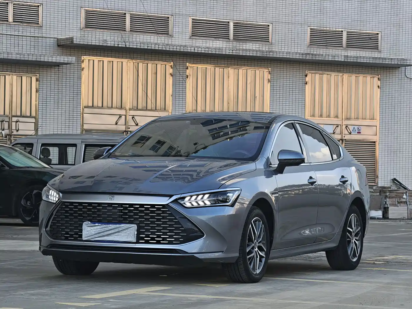 BYD Qin PLUS 2021 DM-i 120KM Premium