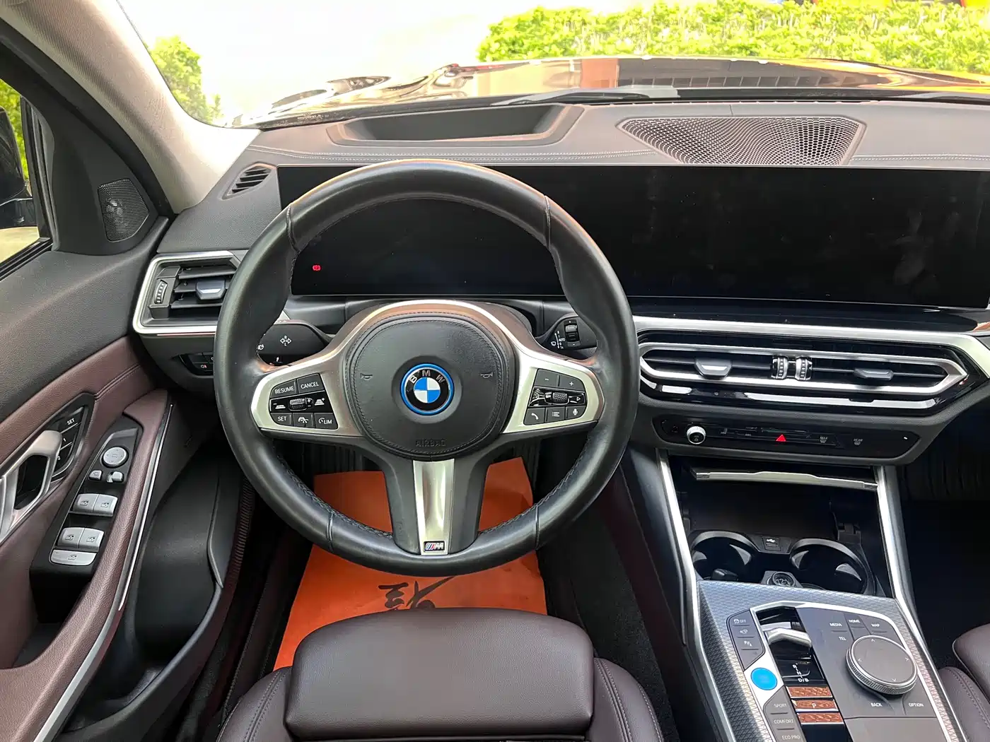 BMW i3 2023 eDrive 40 L Shadow Night Sport Package фото 14