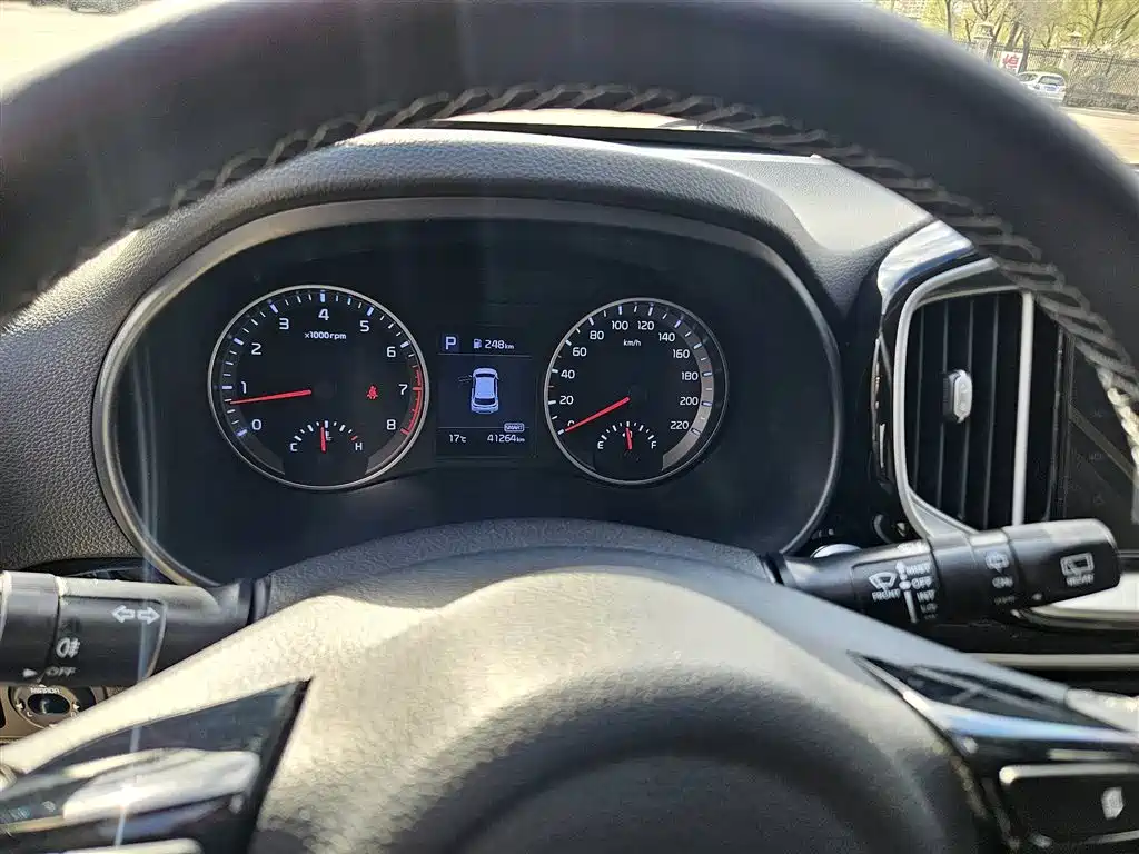 Kia KX1 2021 1.4L CVT Fun Edition фото 13