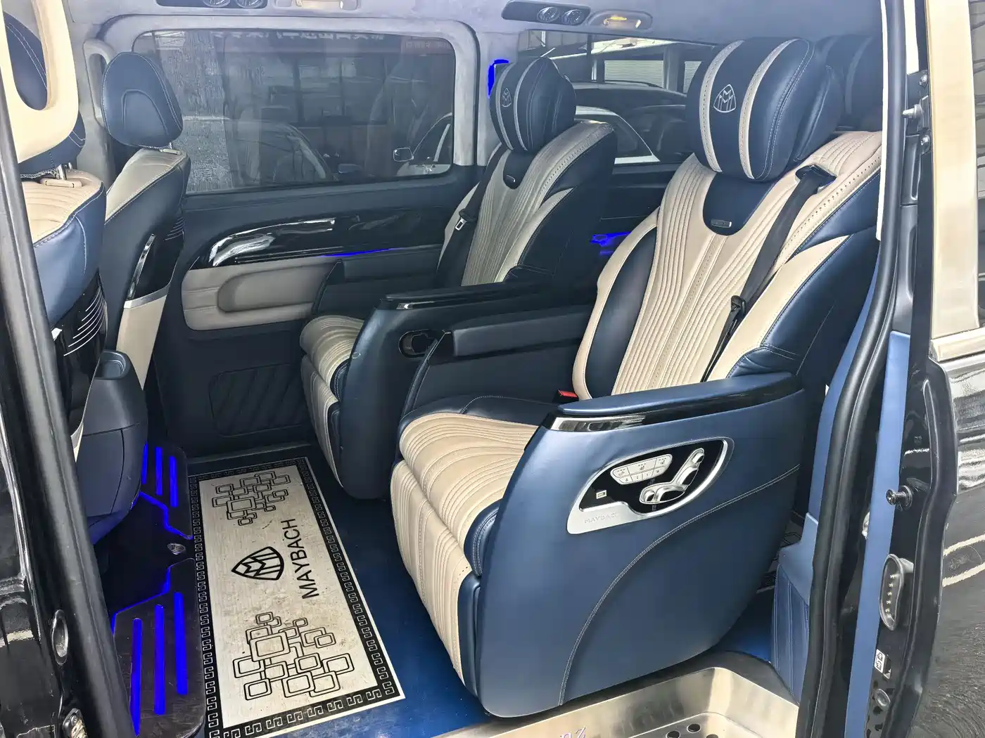 Mercedes-Benz Vito 2021 2.0T Business Edition 7-seater фото 13