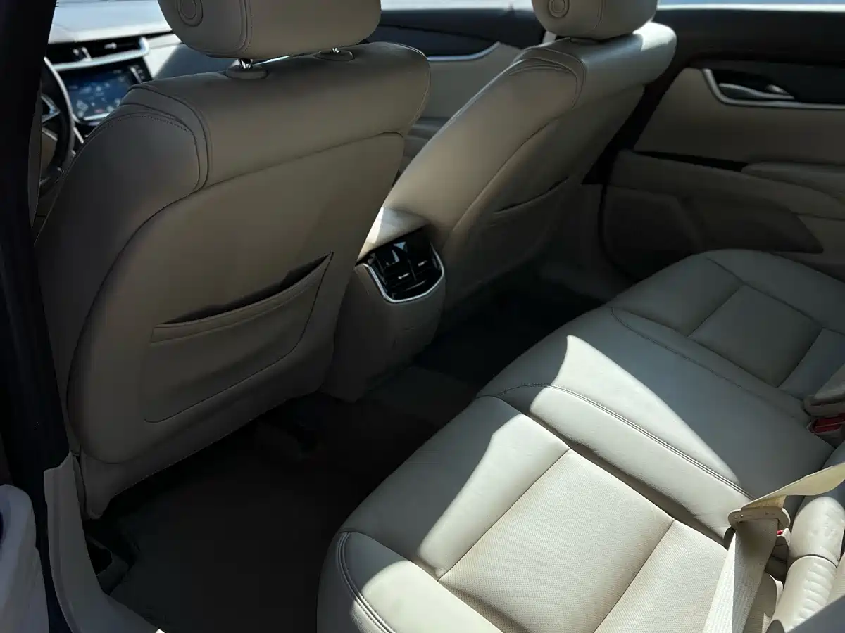Cadillac XTS 2015 28T Comfort фото 5