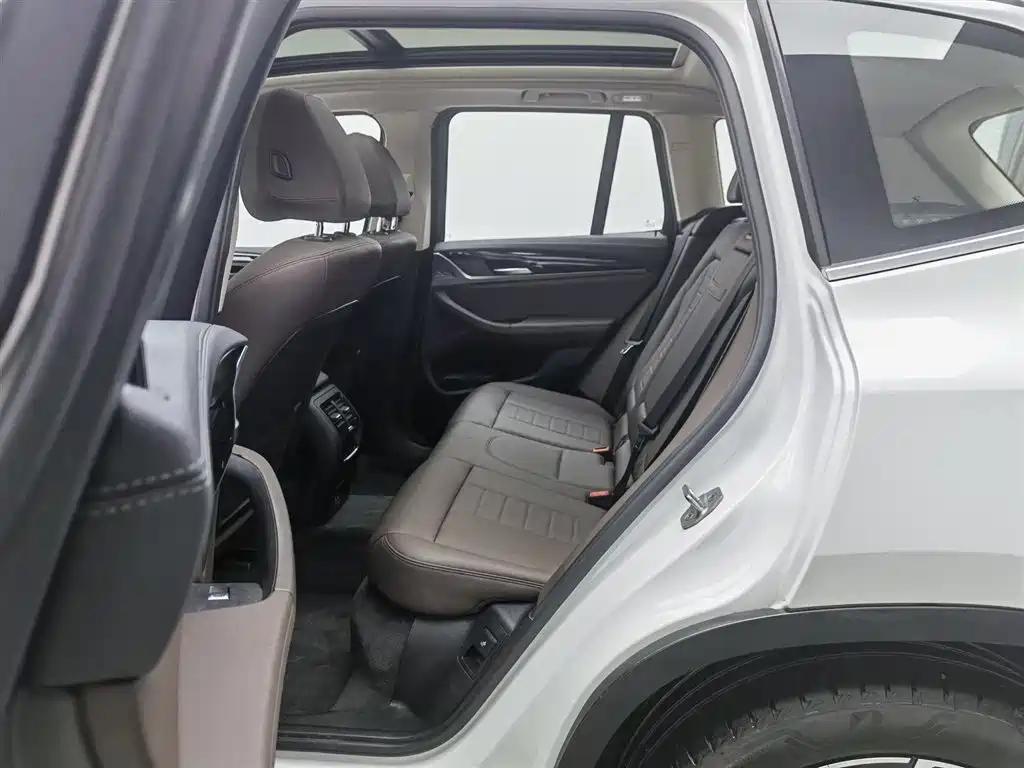 BMW X3 2020 xDrive25i Luxury Package фото 15