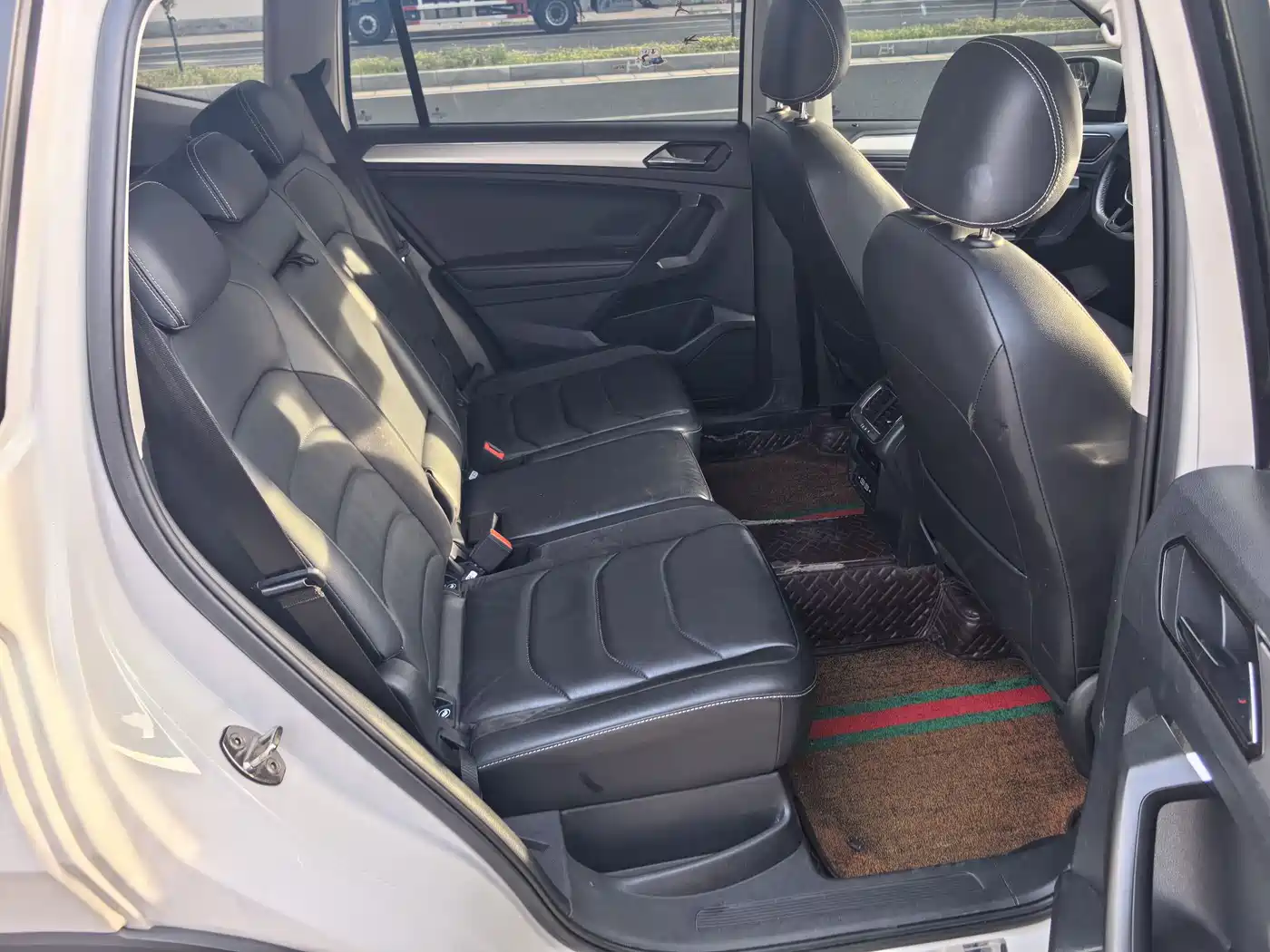 Volkswagen Tiguan L 2019 Facelift 330TSI Auto 2WD Panorama Comfort China VI фото 16