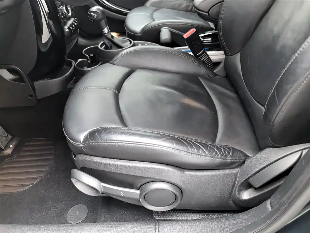 MINI COUNTRYMAN 2011 1.6L COOPER Excitement фото 20