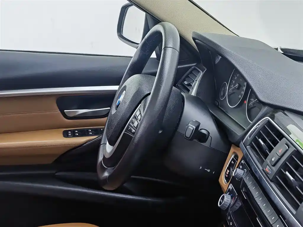 BMW 3 Series 2016 320Li Luxury Design Package фото 22