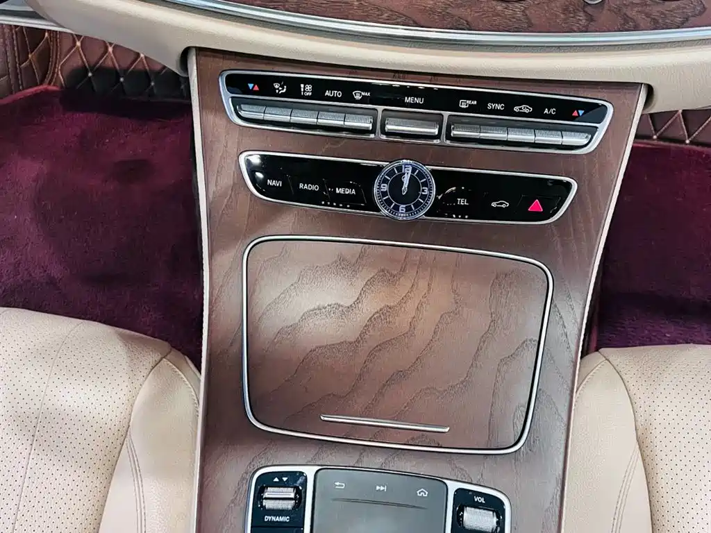 Mercedes-Benz E-Class 2020 E 300 L Fashion фото 11