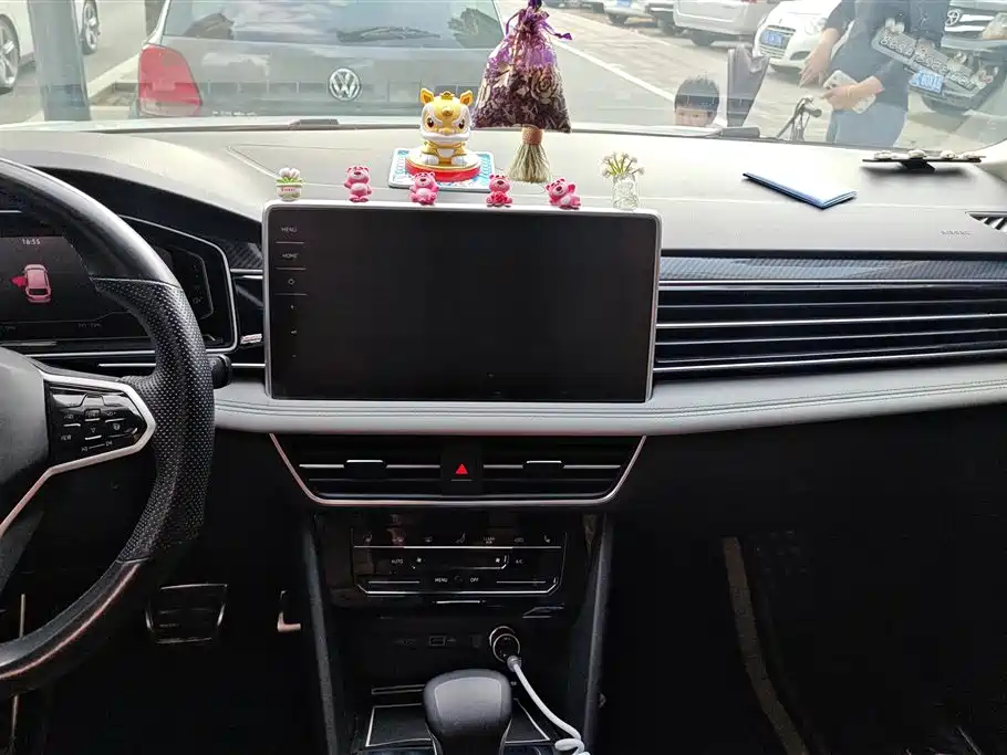 Volkswagen Tiguan L 2023 Facelift 330TSI Auto FWD R-Line Premium фото 13