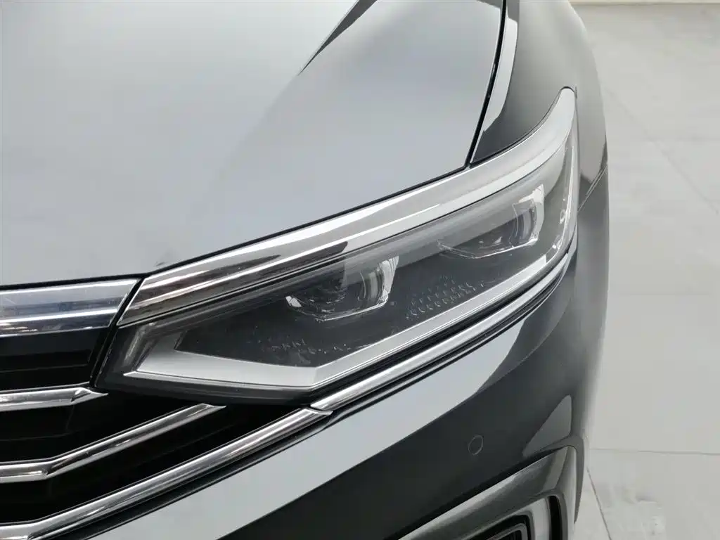 Volkswagen Magotan GTE Plug-in Hybrid 2022 GTE Premium фото 7