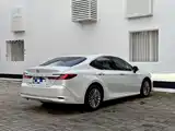 Photo 7 - Toyota Camry