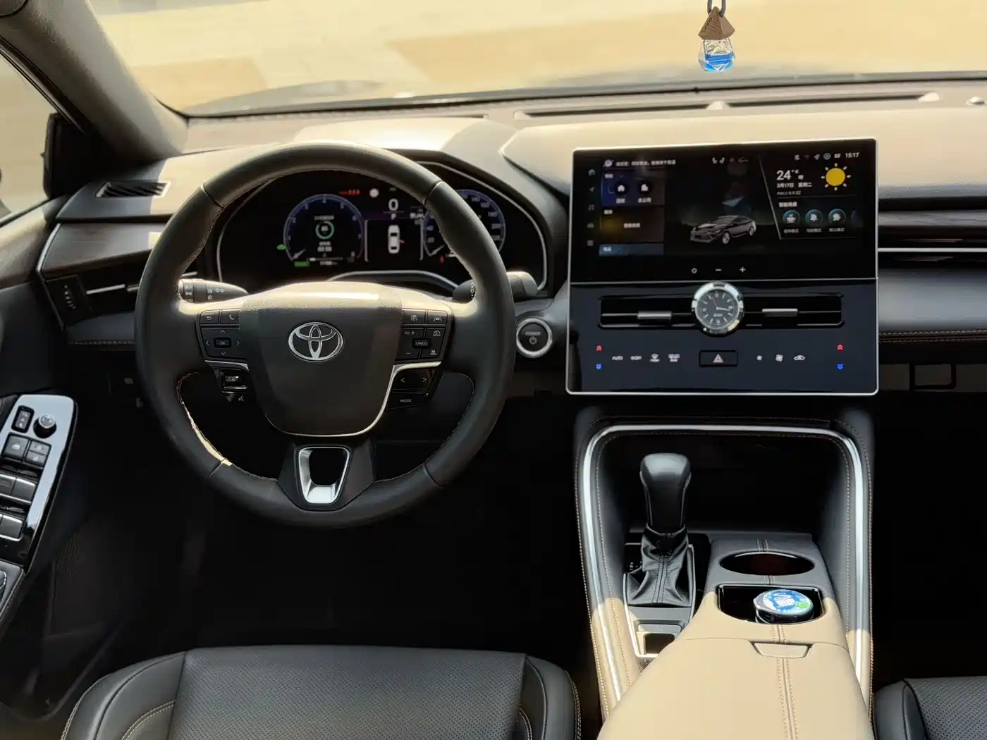 Toyota Avalon 2024 Model Hybrid 2.5L XLE Prestige Edition фото 9