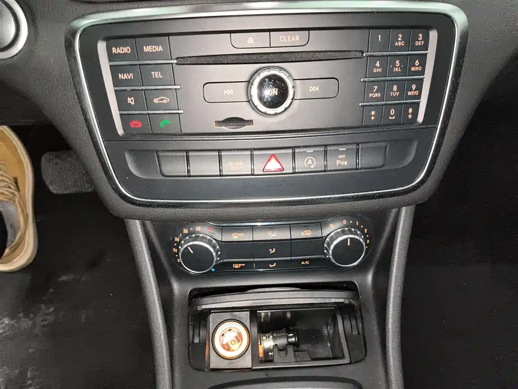 Mercedes-Benz GLA 2016 GLA 200 Dynamic фото 9