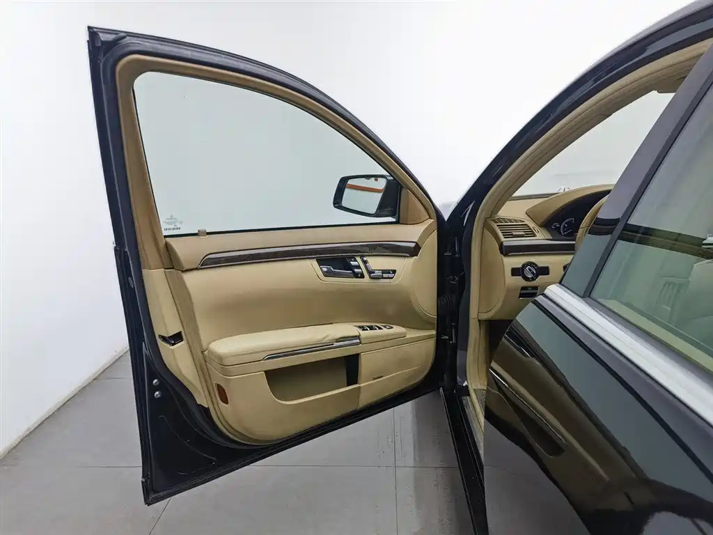 Mercedes-Benz S-Class 2012 S 300 L Premium Grand Edition фото 8