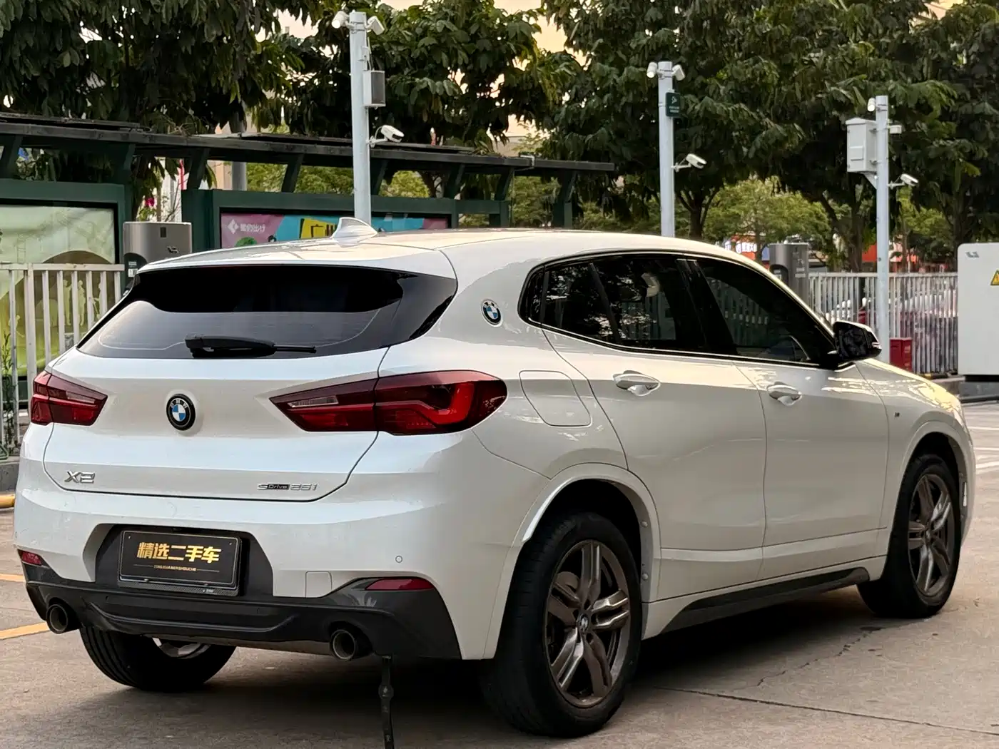BMW X2 2023 sDrive25i M Sport Shadow Edition фото 10