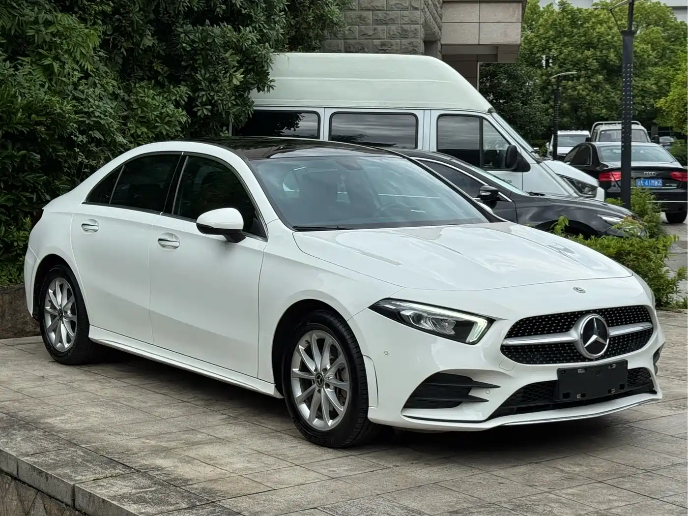 Mercedes-Benz A-Class 2022 A 200 L Sport Sedan Style фото 3