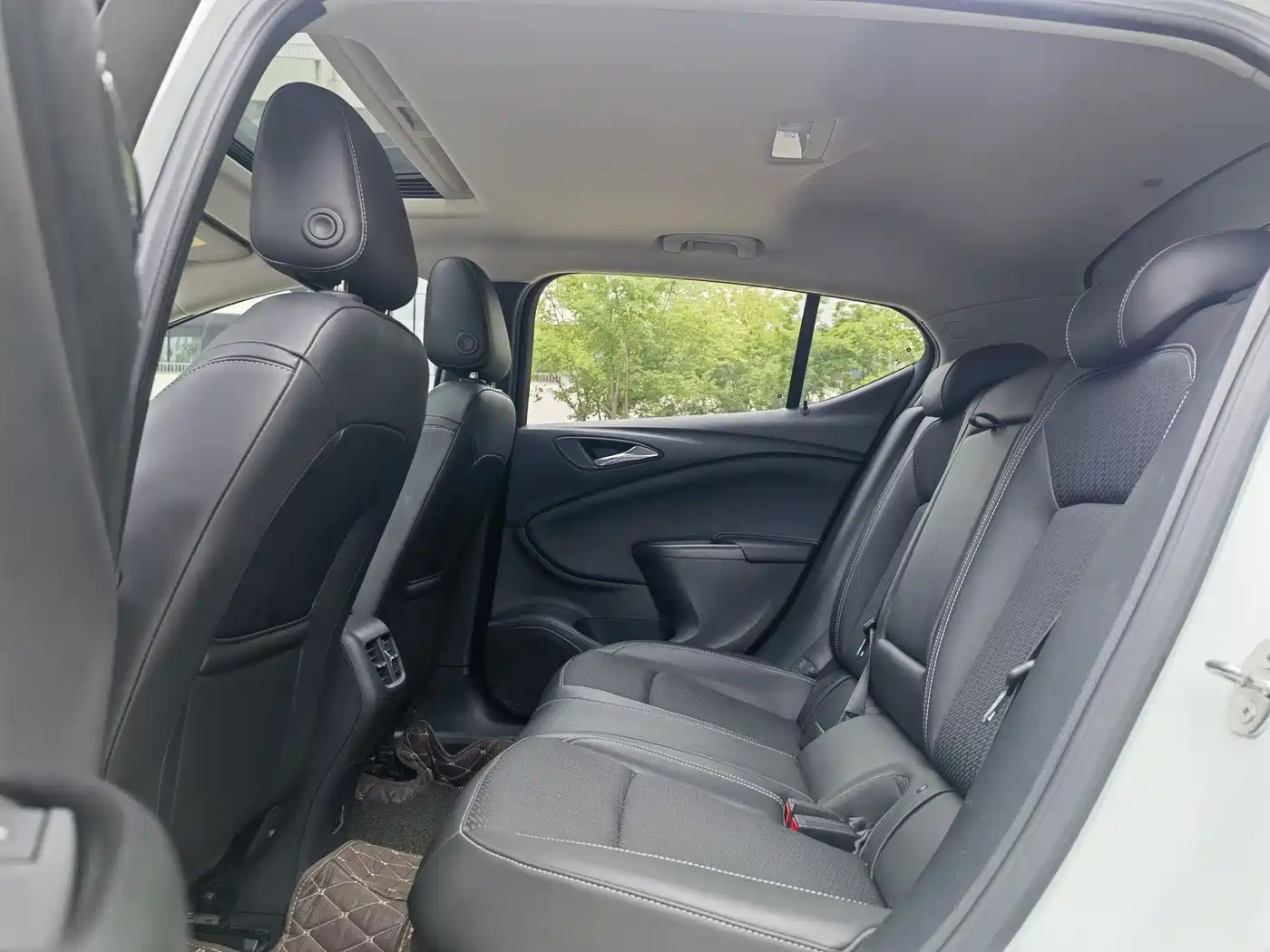 Buick Verano 2018 Hatchback 15S Automatic Leading фото 10