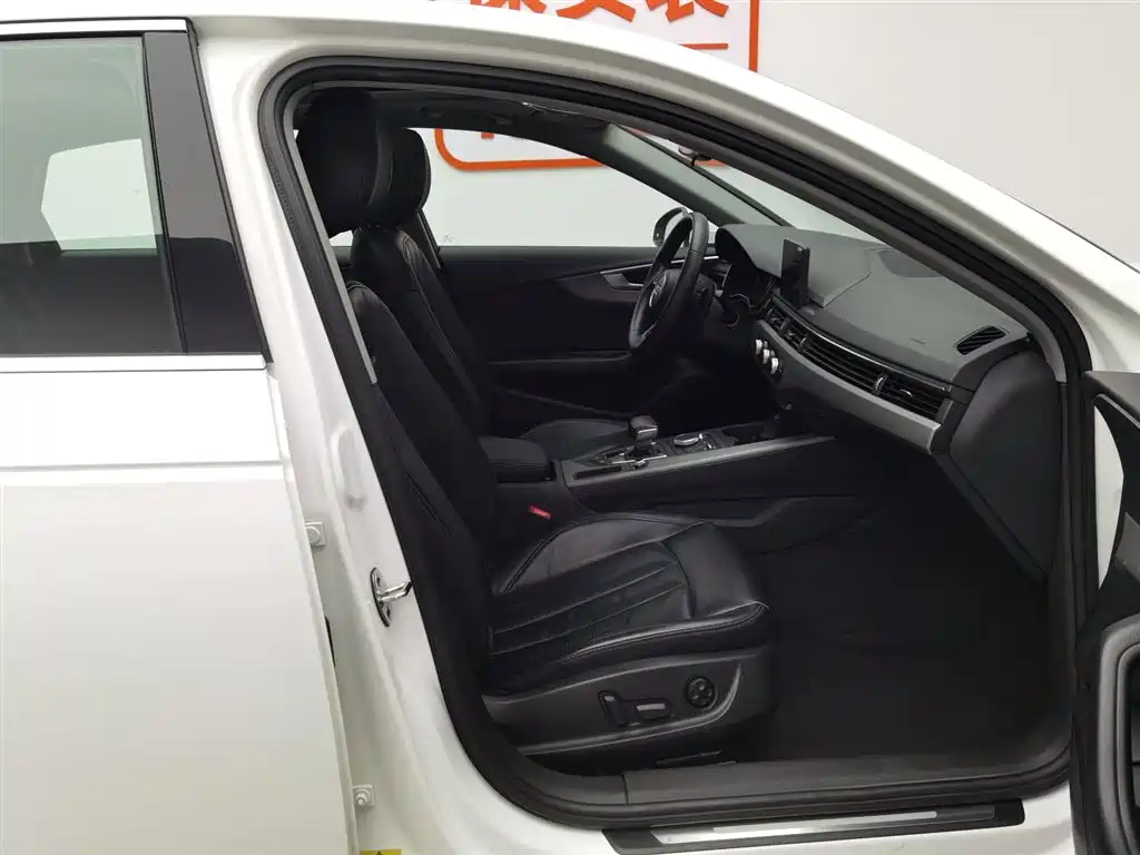Audi A4L 2017 40 TFSI Progressive фото 23