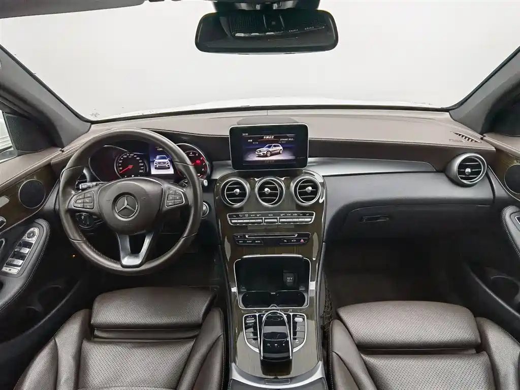 Mercedes-Benz GLC 2019 GLC 260 4MATIC Luxury фото 5