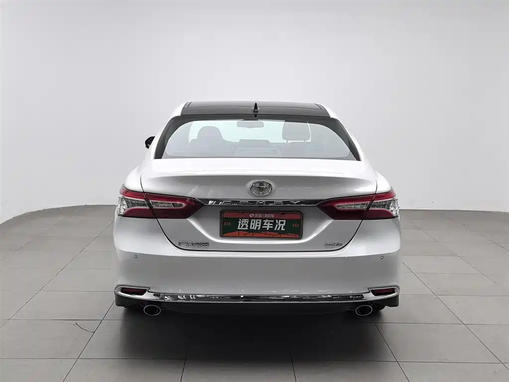 Toyota Camry 2023 2.5G Luxury Edition фото 4
