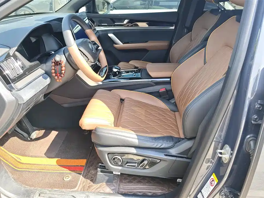 BYD Tang New Energy 2021 DM-i 112KM Honor фото 9