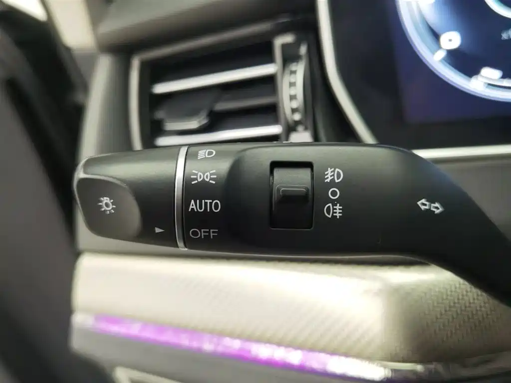 Hongqi HS5 2019 2.0T Smart Connect Enjoy Edition фото 21