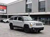 Photo 3 - Jeep Patriot