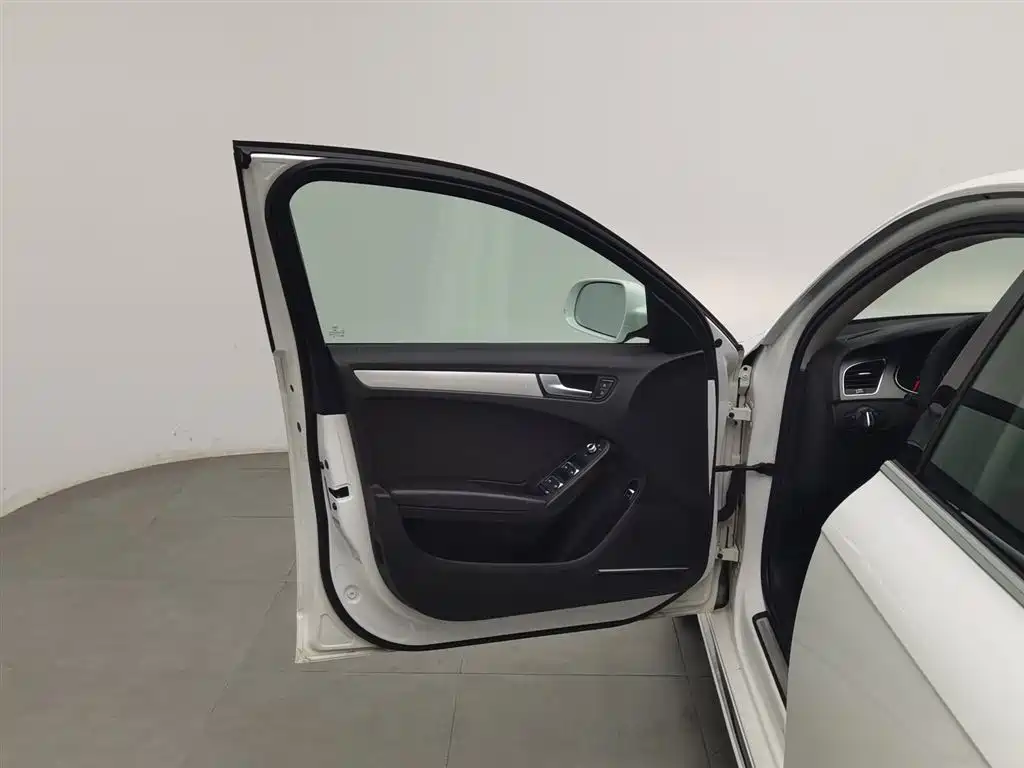 Audi A4L 2016 35 TFSI Collector's Edition Automatic Standard фото 8