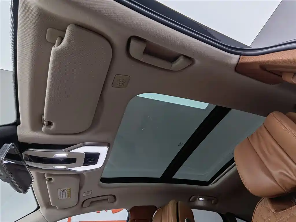 Hongqi H9 2020 3.0T Smart Connection Qi Chang Edition фото 14