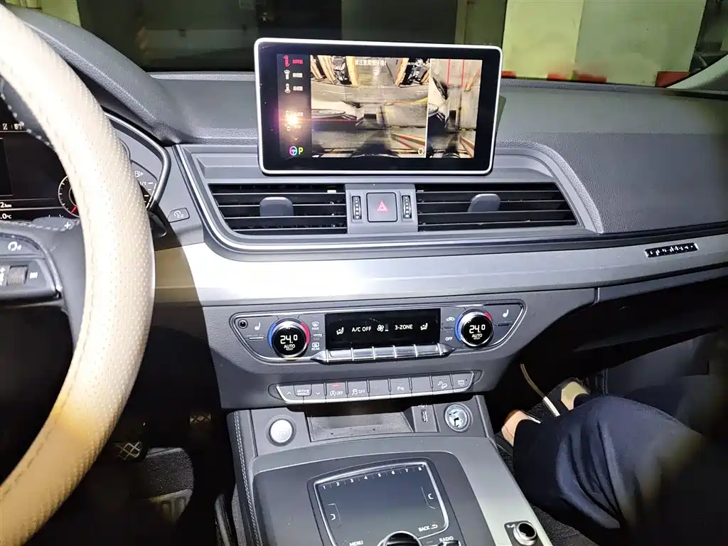 Audi Q5L 2020 Facelift 40 TFSI Honor Fashion фото 6