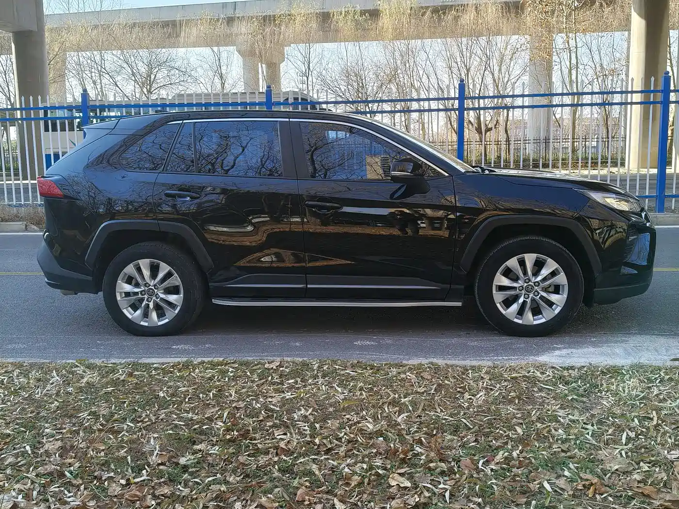 Toyota Wildlander 2022 Facelift 2.0L CVT 2WD Leading Edition фото 4