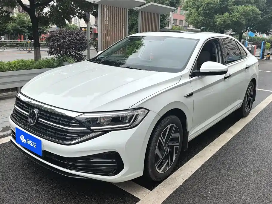 Volkswagen Sagitar 2025 Model Second Facelift 300TSI DSG Transcend Edition