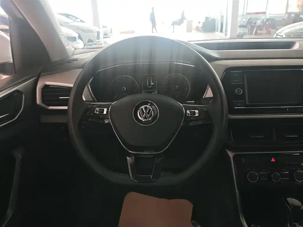 Volkswagen T-Cross 2020 280TSI DSG Comfort Edition фото 14