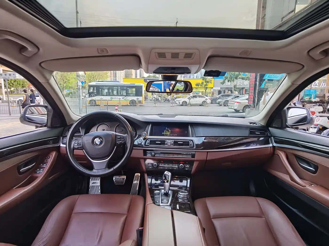 BMW 5 Series 2014 528Li Luxury Design Package фото 10